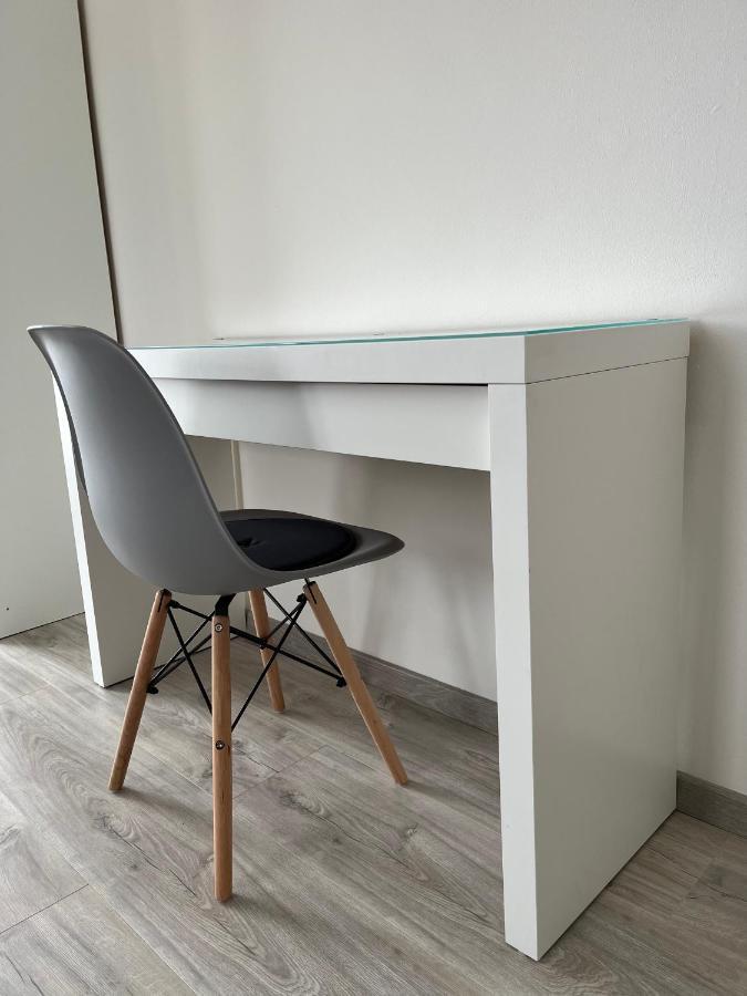 Apartment Golden Prague 78 Vestec  ภายนอก รูปภาพ