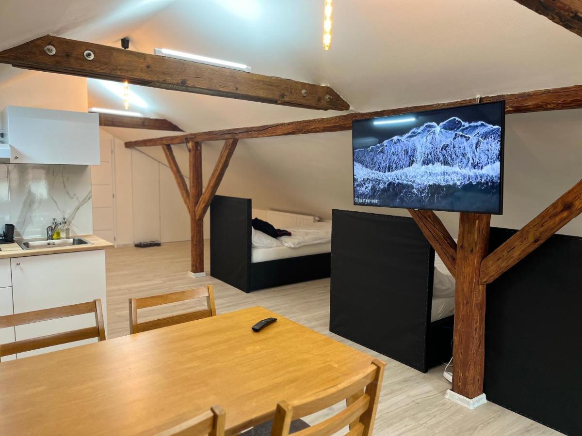 Apartment Golden Prague 78 Vestec  ภายนอก รูปภาพ
