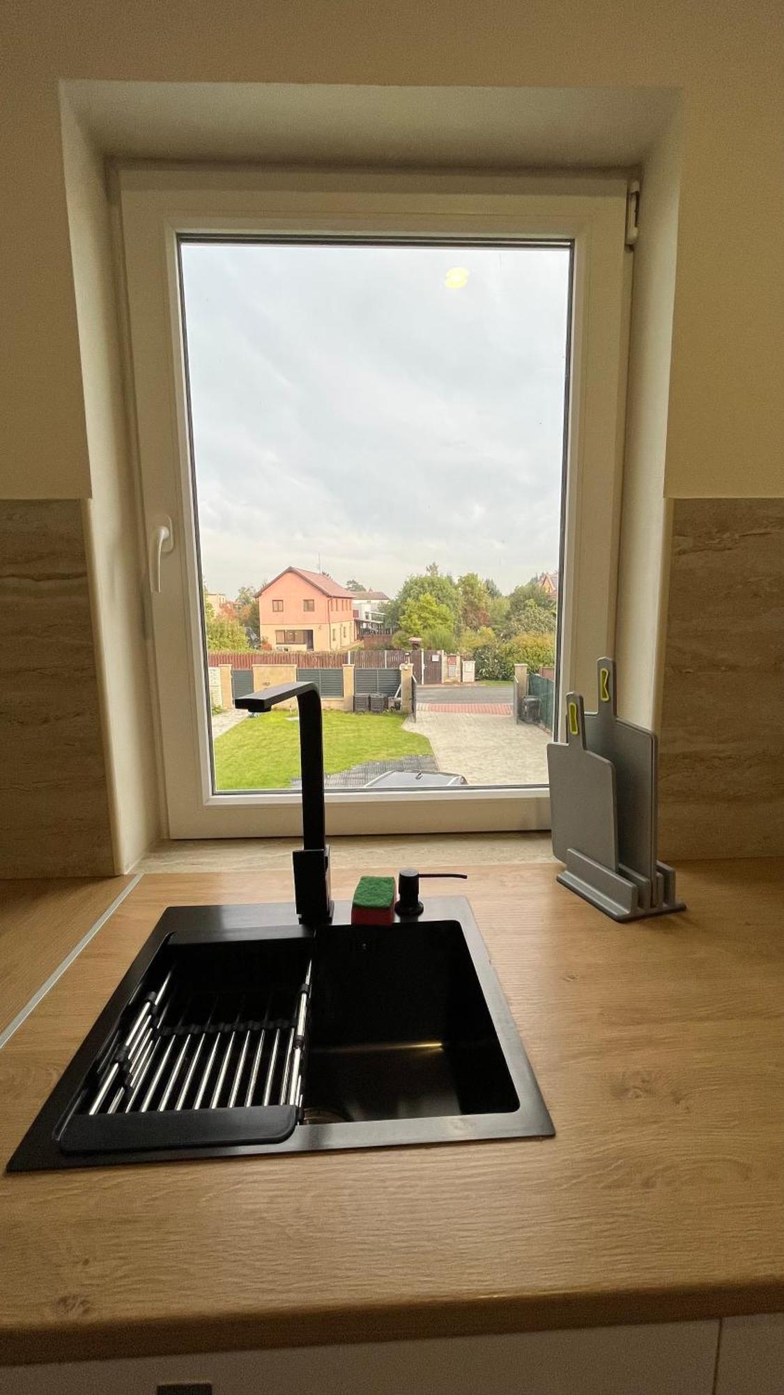 Apartment Golden Prague 78 Vestec  ภายนอก รูปภาพ